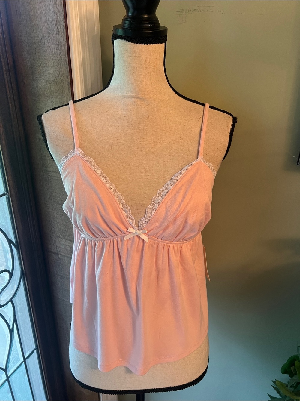 Delicate Pink Lace-Trim Chemise Top with Bow